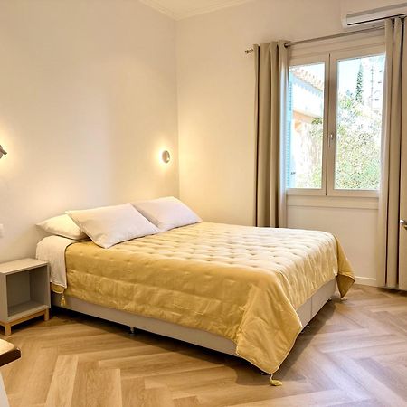 Kamelia Hotel 스페체스 객실 사진