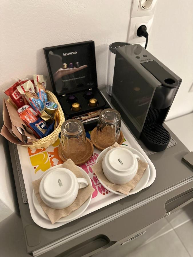 Kamelia Hotel 스페체스 외부 사진