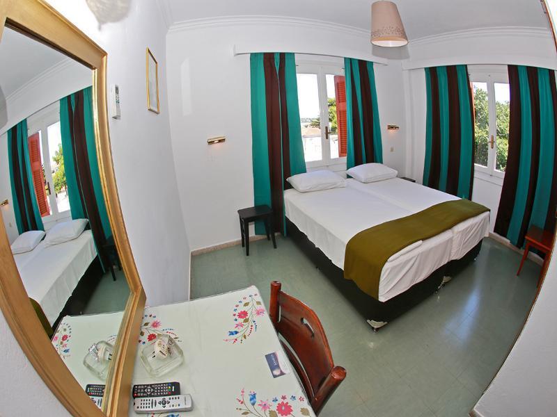 Kamelia Hotel 스페체스 외부 사진